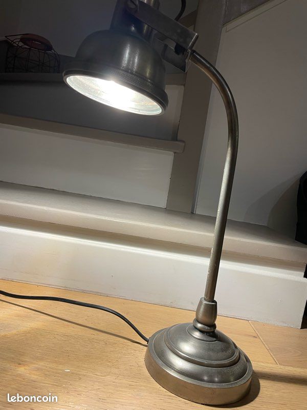 Lampe de bureau grise intérieur | Fischer & Honsel