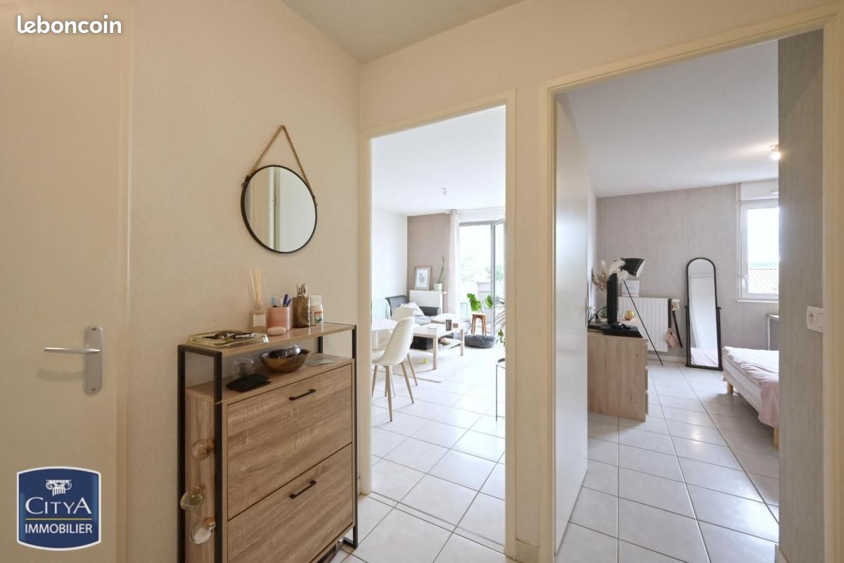 Appartement 2 pièces 44 m² · à Bourgoin-Jallieu · 44 m² · 807 €/mois