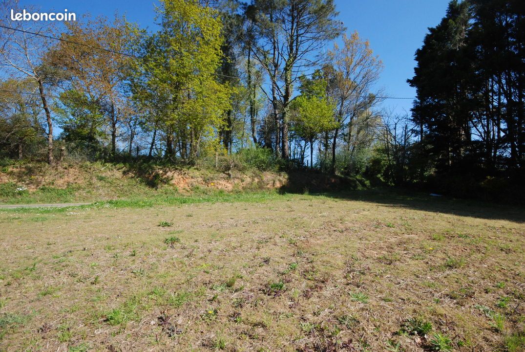 Terrain 845 m² Pouillon · 51 000 €