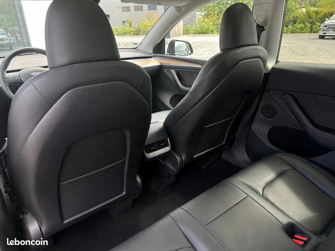 TESLA MODEL Y AWD Performance PH1 - GARANTIE CONSTRUCTEUR (image 11)