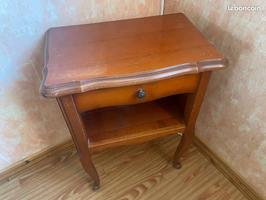 Table de chevet (image 1)
