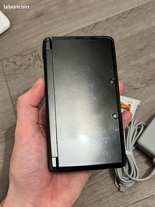 Nintendo 3DS Noire + un jeux au choix (image 11)