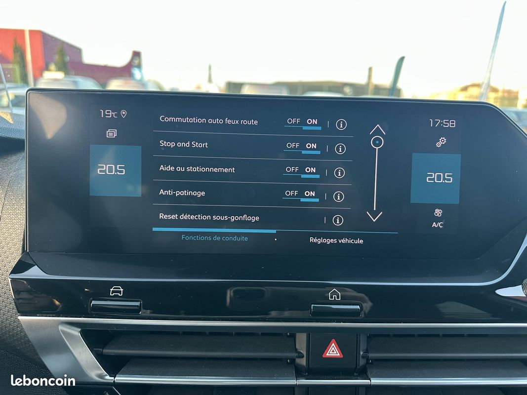 CITROEN C4 BlueHDi 130 S&S EAT8 Shine (image 21)