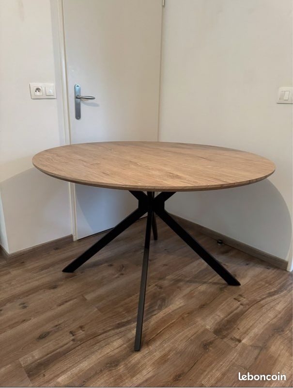 Table et chaises (image 2)