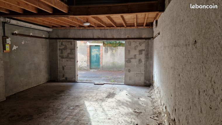 Local de 375 m2 en centre-ville