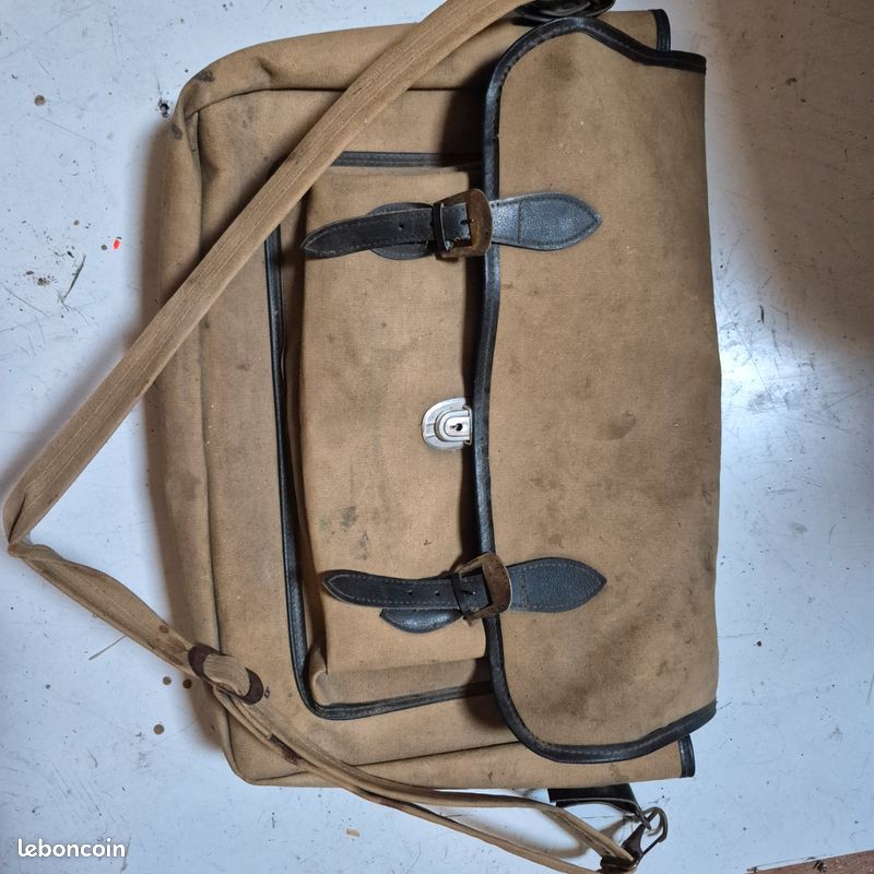 Ancienne Gibecier de chasse ou peche (image 2)