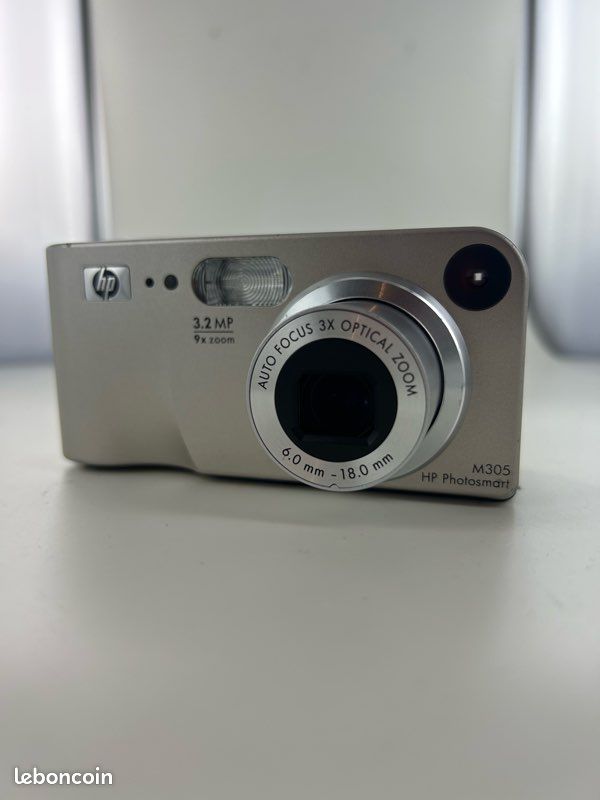 HP Photosmart M305 (image 1)