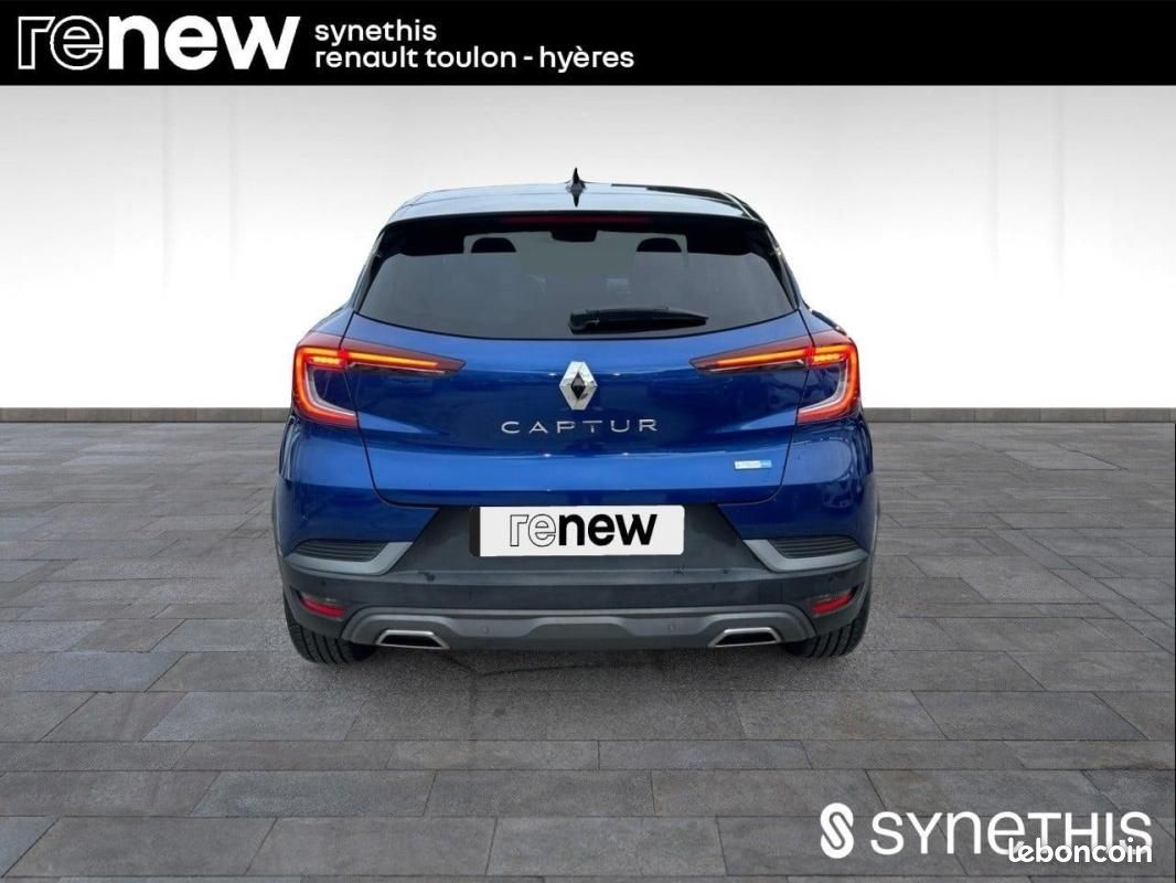 Renault Captur E-Tech 145 - 21B R.S. Line (image 17)