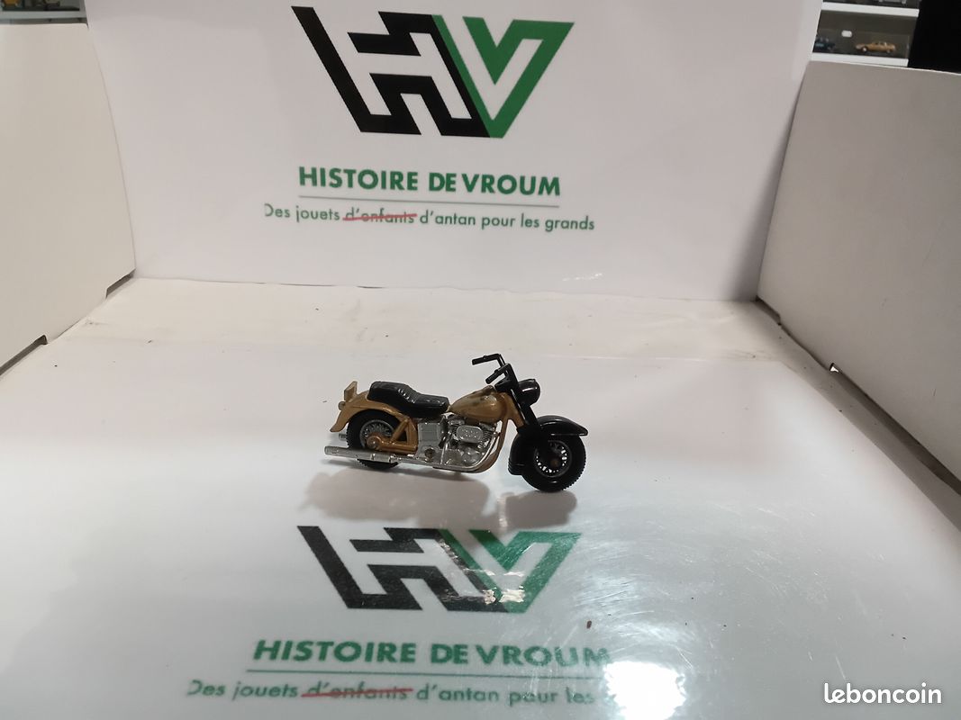Moto Matchbox Lesney N°50 Harley Davidson Gold 1980 England Vintage 1/34 (2) (image 3)