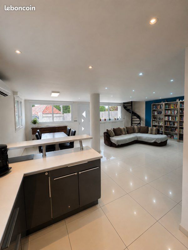 Maison 6 pièces 151 m² · à Macey · 151 m² · 205 000 €