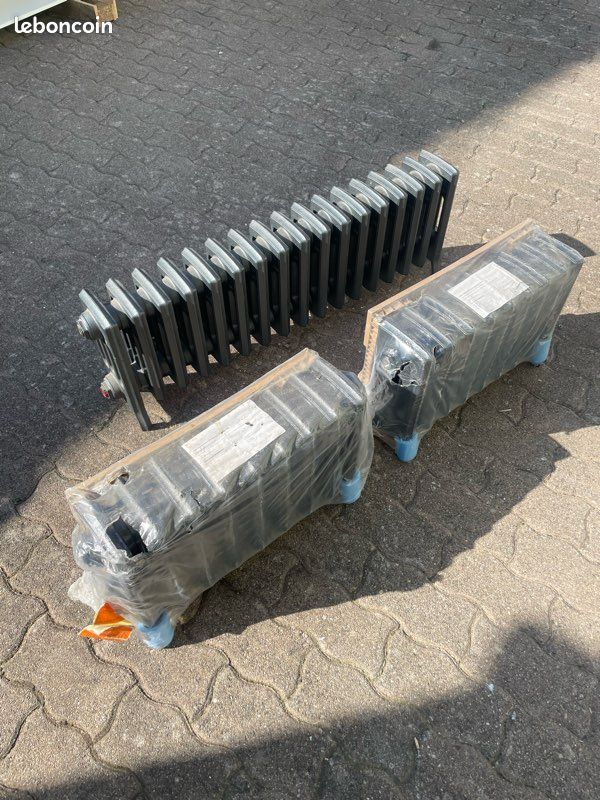 Radiateur en fonte Noire Hudson Reed (image 1)