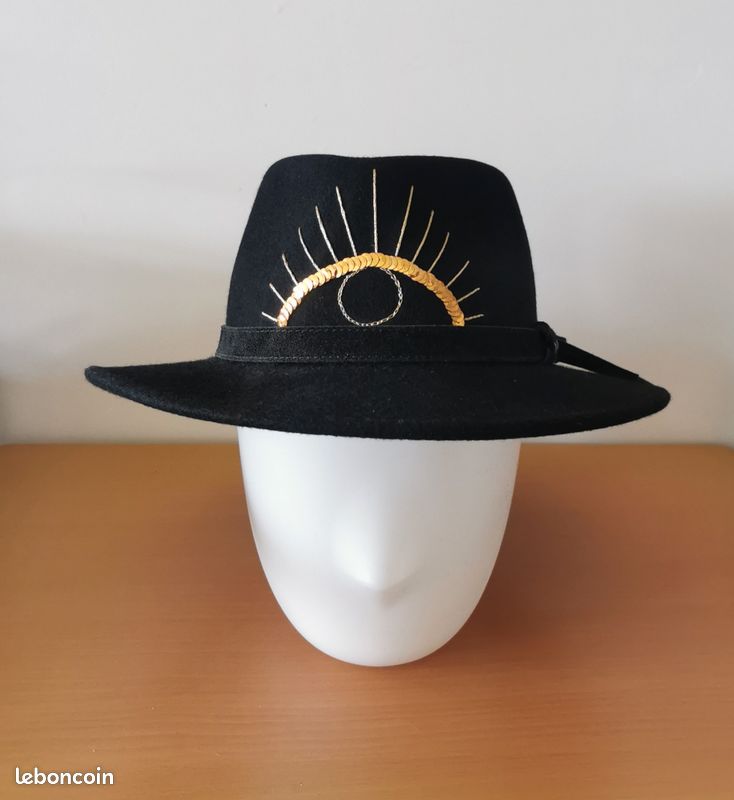 Chapeau Feutre Noir 100% Laine - Taille M - Vintage - Fabriqué Au Royaume-Uni - Occasion (excellent état)