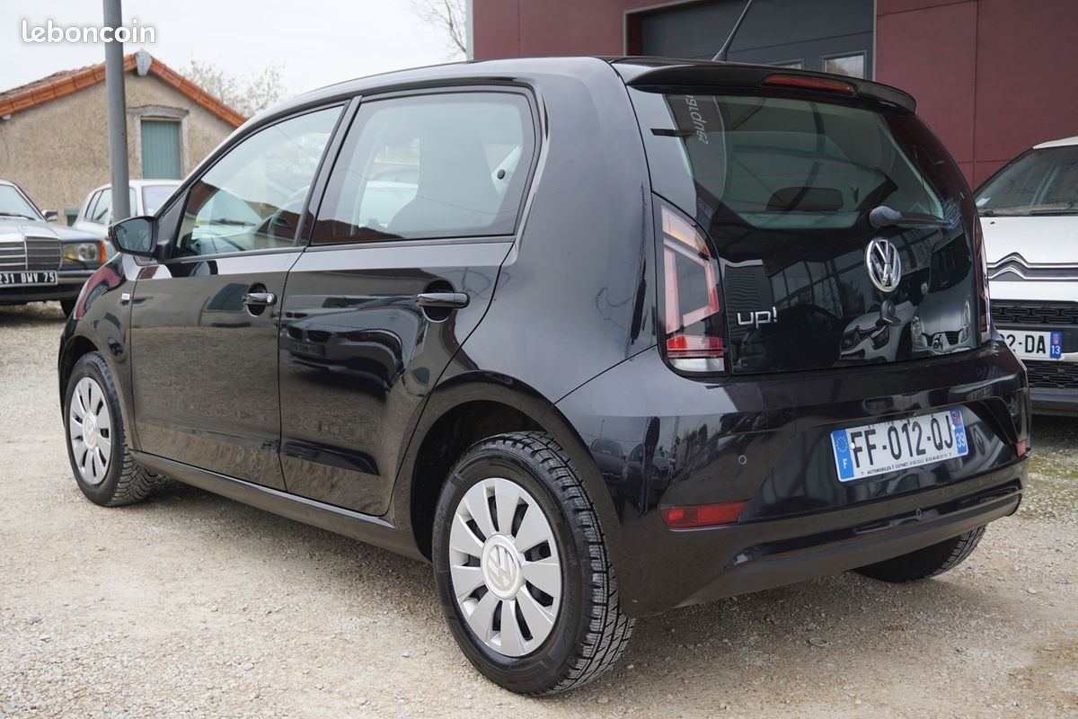 Volkswagen UP 1.0 75CH BLUEMOTION TECHNOLOGY UP CONNECT 5P EURO6D-T (image 6)