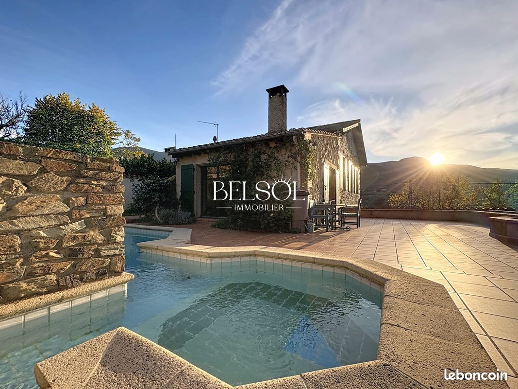 Maison 10 pièces 295 m² · à Céret · 295 m² · 628 000 €