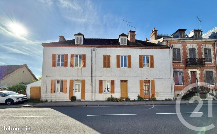 Maison de village 4 pièces 253 m²