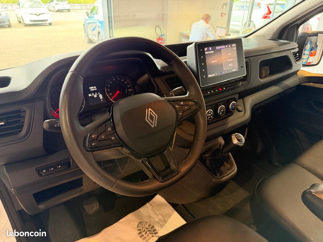 Renault trafic l2h1 3t 2.0 blue dci 150 cabine approfondie confort attelage / prix ht (image 21)