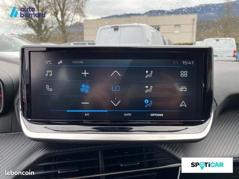 Peugeot 2008 1.2 Hybrid 145ch Style e-DCS6 (image 18)