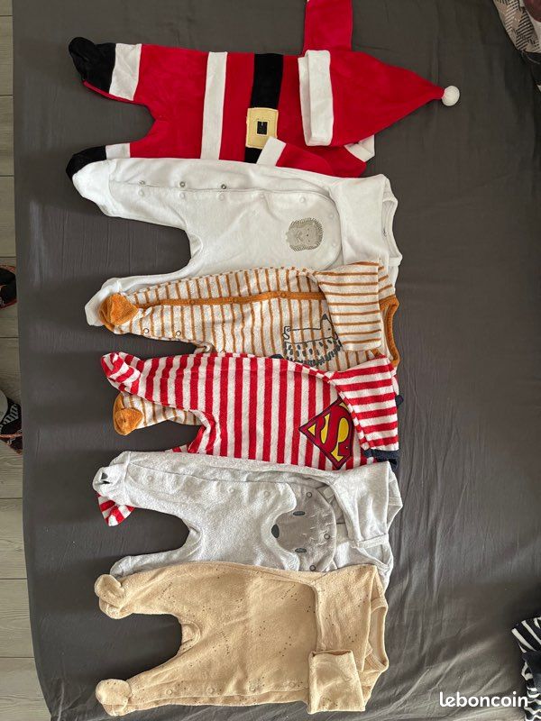 Vêtement bébé 1 mois (image 1)