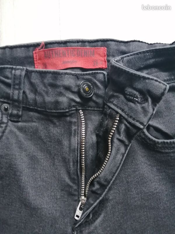 Jeans noir "Jennyfer", taille 36 (del27) (image 2)