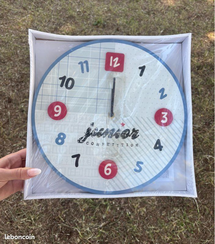 Horloge Murale Enfant – Personnalisable Avec Prénom – Réf F24