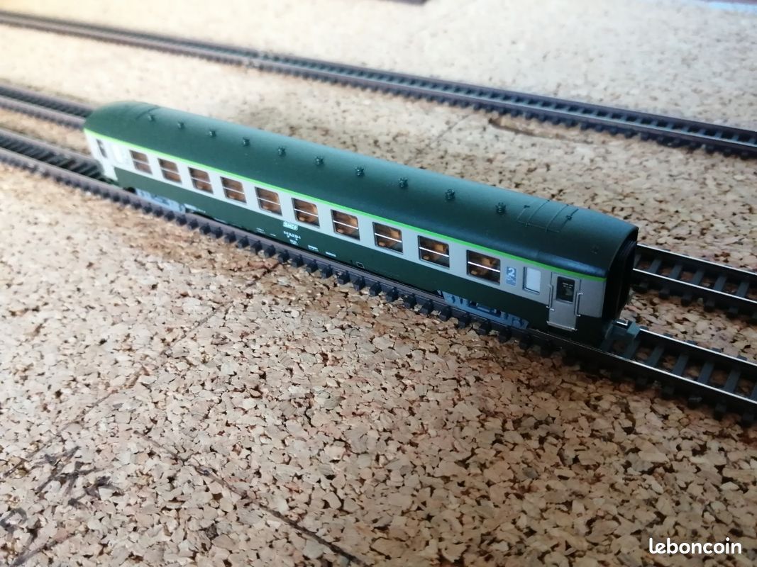 Voiture DEV AO A8 1CL Sud Est Sncf – REE NW280 – Échelle N 1/160