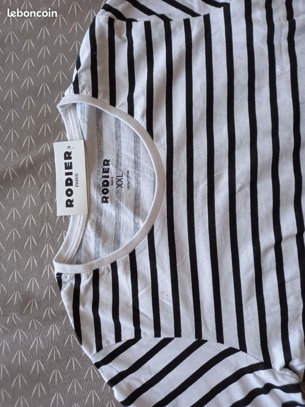 T-shirt (image 3)