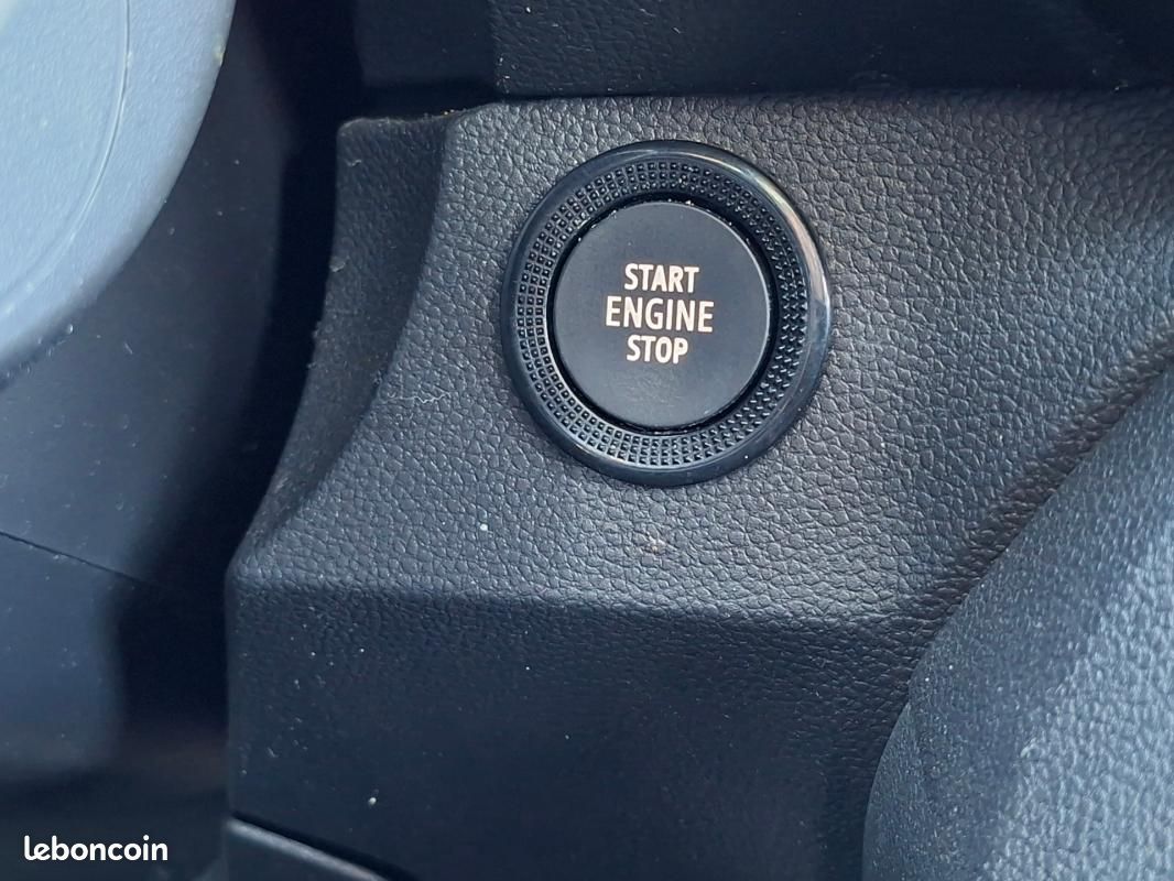Dacia Sandero TCe 90 CVT Stepway Expression + toit ouvrant + radar av et caméra recul + clim auto... (image 30)