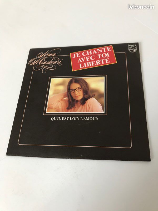 45 tours - Nana Mouskouri - Chante avec toi liberté - Qu’il est loin l’amour (image 1)