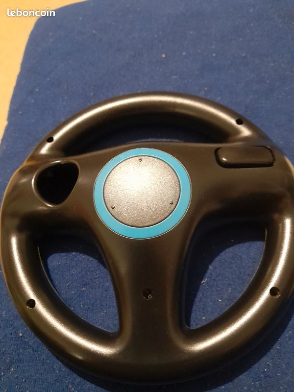 Lot De 2 Volants Bleus Pour Wii (non Officiels) - Occasion - Parfait Pour Les Jeux De Course