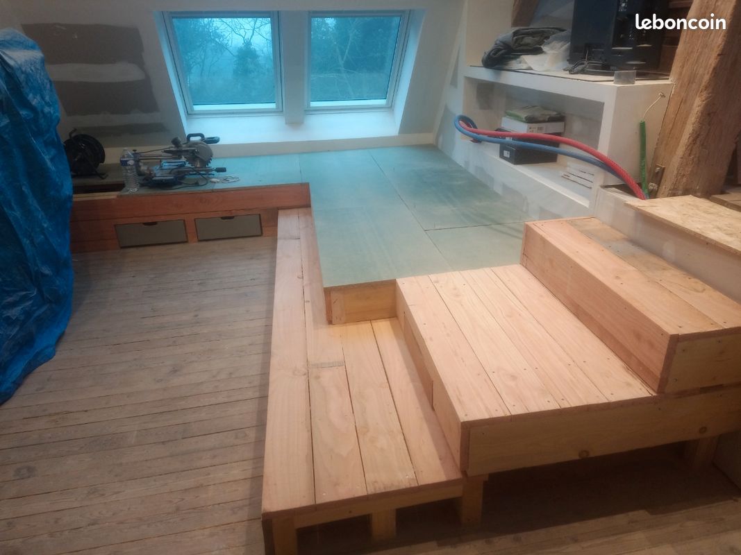 Estrade (image 1)
