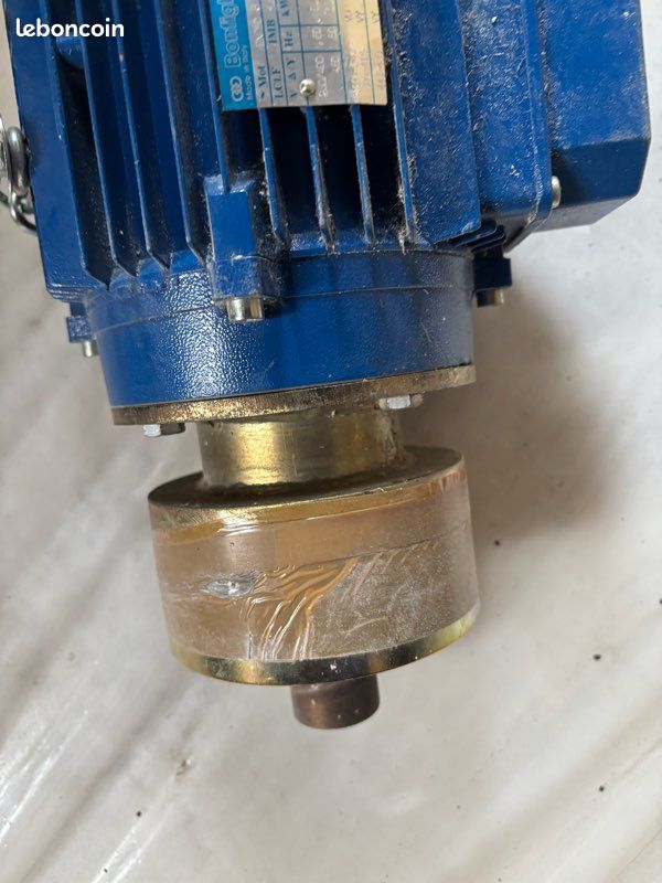 Moteur électrique Bonfiglioli 0,75 kW – Triphasé – Fonctionne parfaitement (image 7)