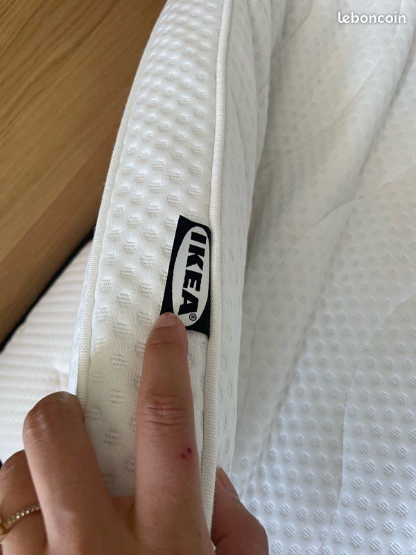Sur matelas 180x200 IKEA (image 2)