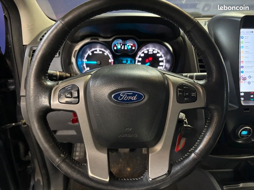 FORD Ranger 3.2 D 200ch LIMITED - 2015 - CarPlay - Suivi complet - Caméra de recul - Attelage - Sièges Chauffants (image 11)