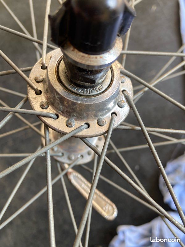 Paire De Serrage Rapide Pour Roue De Vélo Vintage - Maillard Spidel - Acier Argenté - France