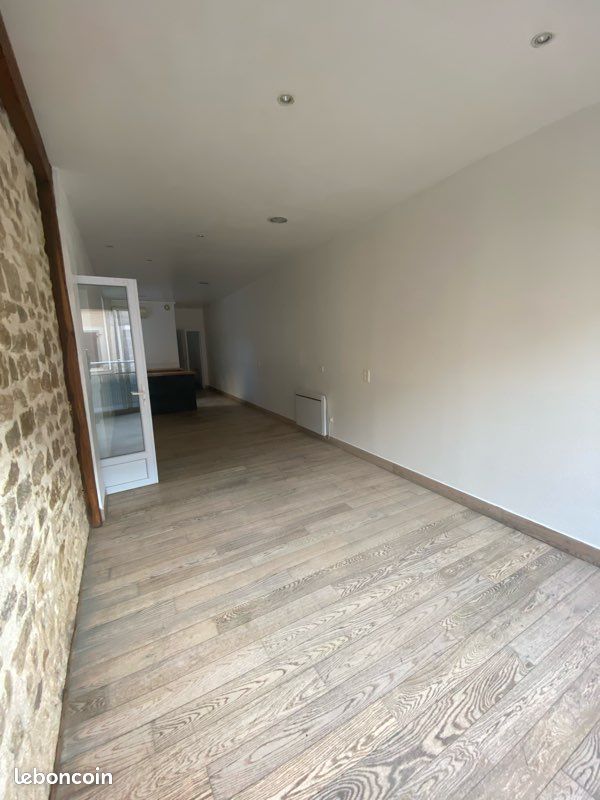 Appartement 2 pièces 45 m² · à Saint-Amand-Montrond · 45 m² · 380 €/mois