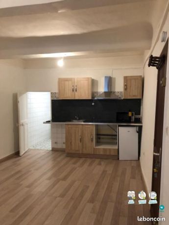 Studio 1 pièce 28 m²