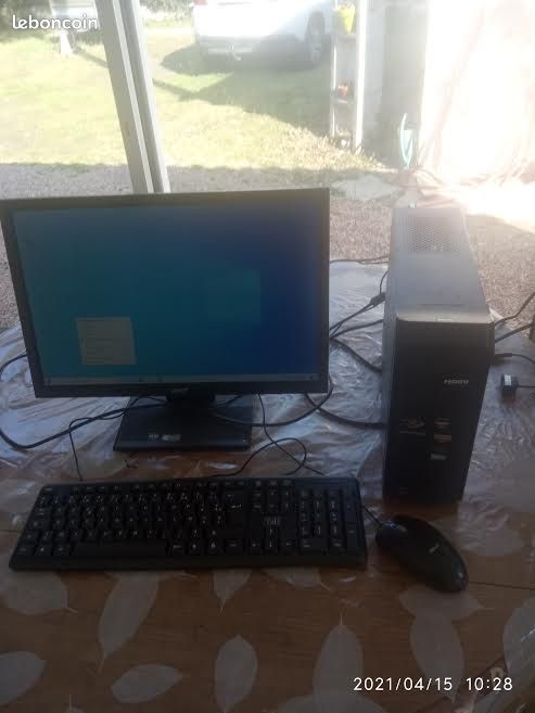 Ordinateur bureau (image 1)