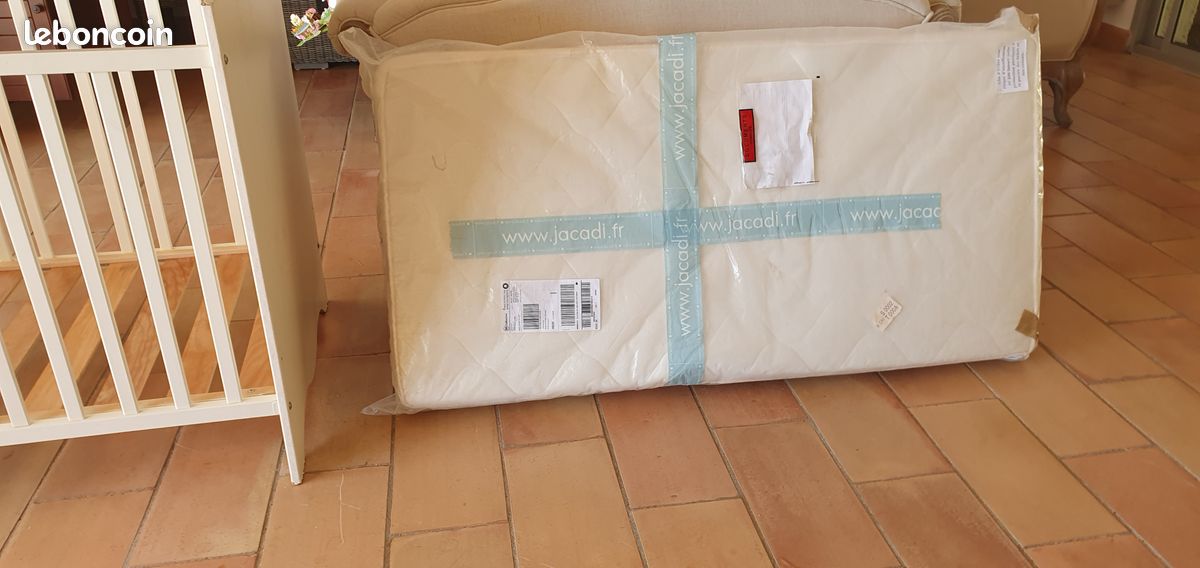 Lit bébé Verbaudet 70x140cm avec matelas Jacadi (image 3)
