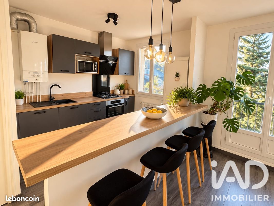 Appartement 2 pièces 45 m² · à Crécy-la-Chapelle · 45 m² · 200 000 €