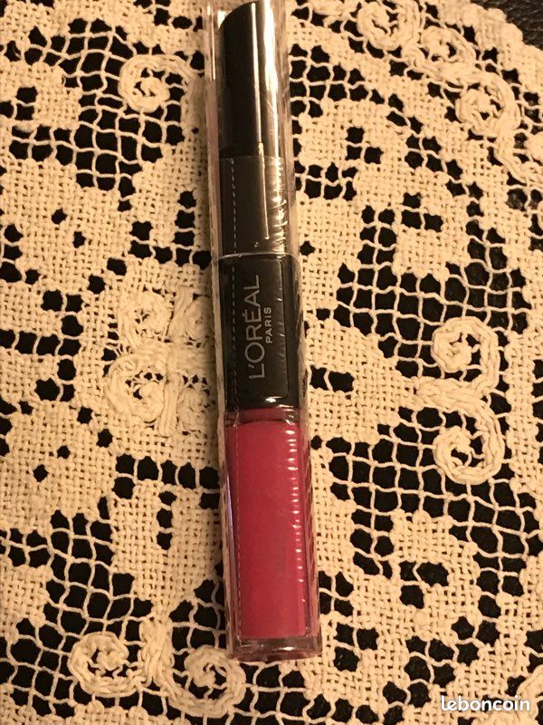 # Duo à Lèvres Infaillible de L'Oréal 121 flawless fushia kissproof et waterproof (image 2)