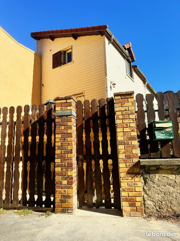 Appartement 1 pièce 25 m² · à Ivry-sur-Seine · 25 m² · 700 €/mois