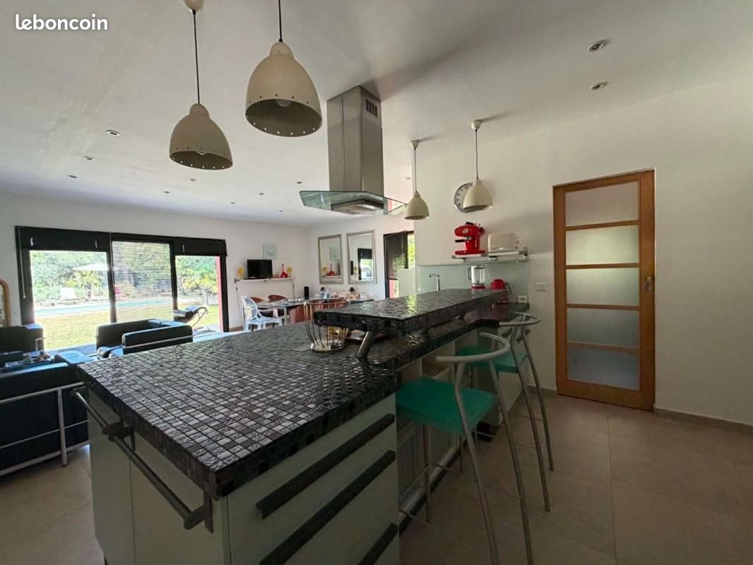 Villa 3 pièces 130 m² (image 15)