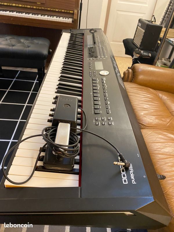 Vends Roland RD-2000 (image 4)