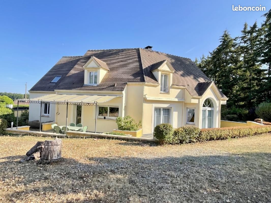 Maison 7 pièces 203 m² · à Milly-la-Forêt · 203 m² · 579 000 €