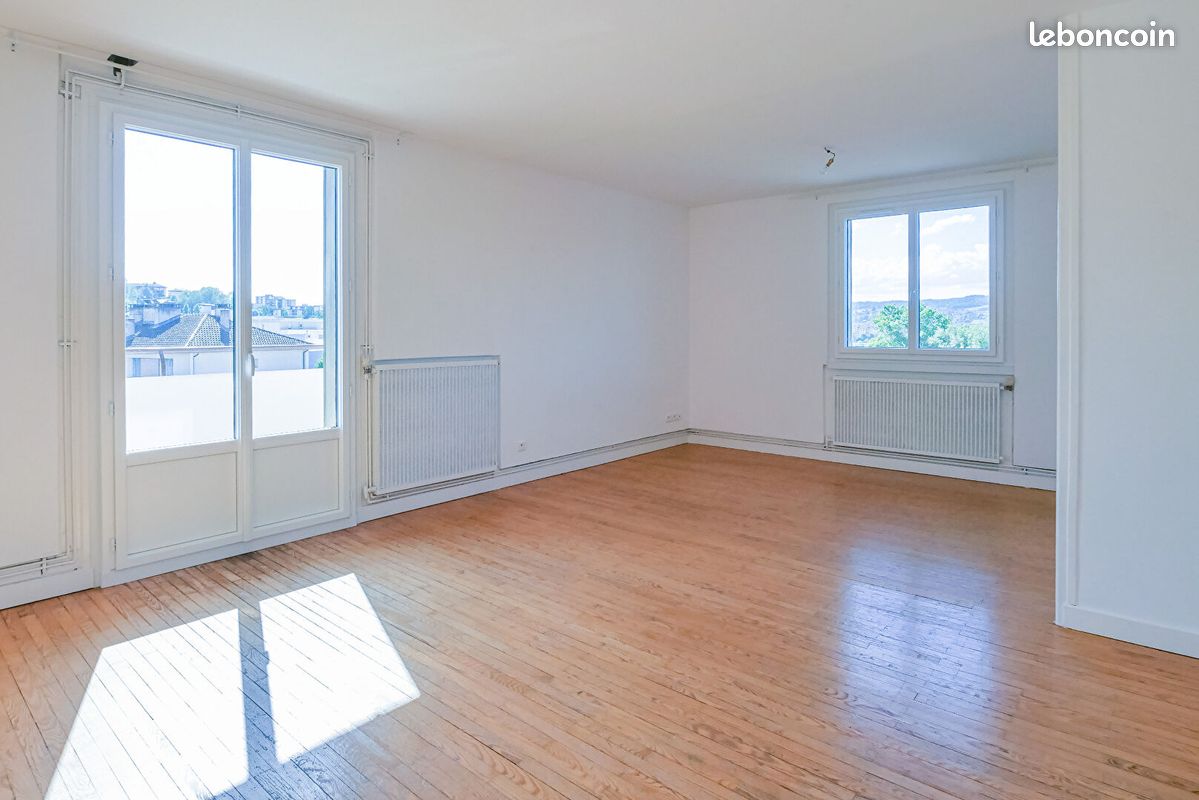 Appartement 3 pièces 64 m² · à Annecy · 64 m² · 951 €