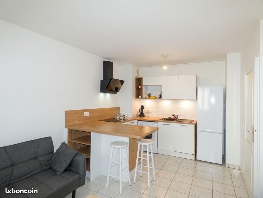 Appartement 2 pièces 32 m² · à Oullins-Pierre-Bénite · 32 m² · 750 €