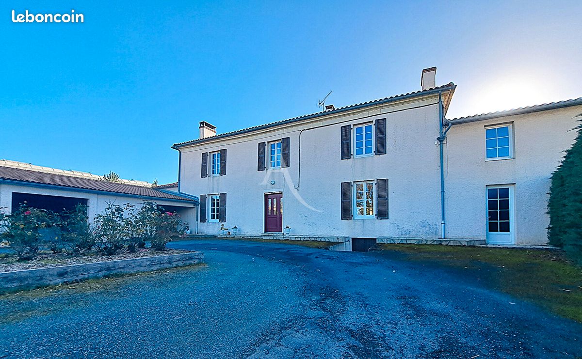 Maison 7 pièces 146 m² · à L'Oie · 146 m² · 271 000 €