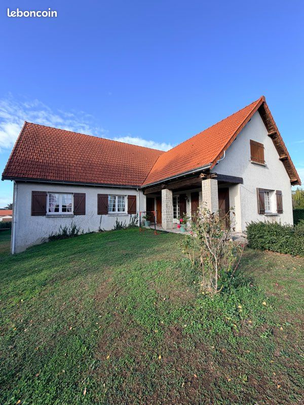 Maison 6 pièces 159 m² · à Loretz-d'Argenton · 159 m² · 180 000 €