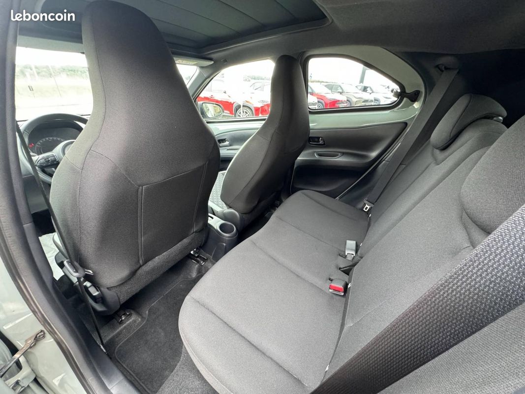 Toyota Aygo X 1.0 VVT-i 72ch Air Design MY24 (image 13)