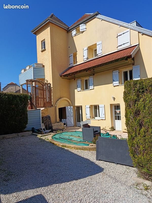 Appartement 4 pièces 123 m² · à Vieilley · 123 m² · 1 000 €